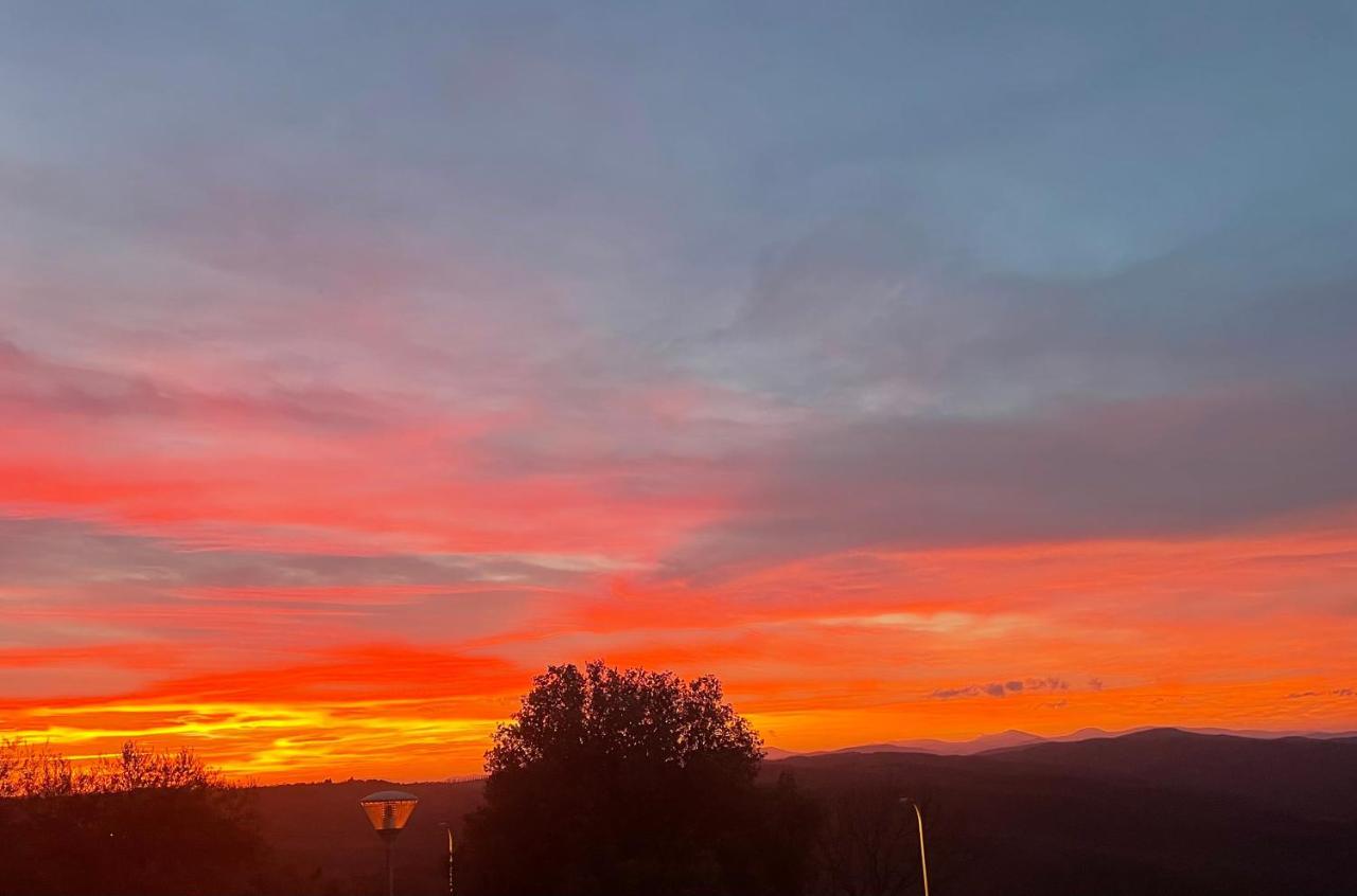 Il Tramonto Apartment Montalcino Exterior photo